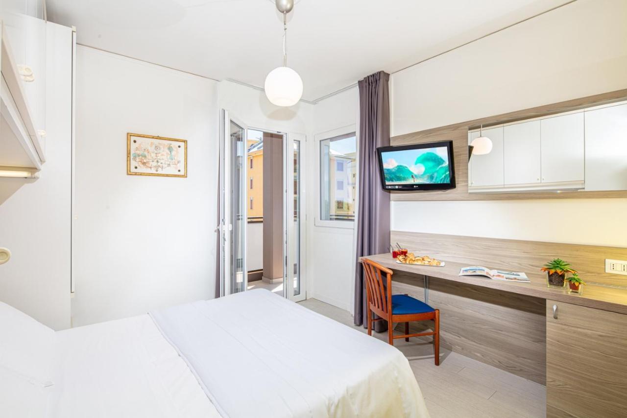Hotel Alexander Bibione Extérieur photo
