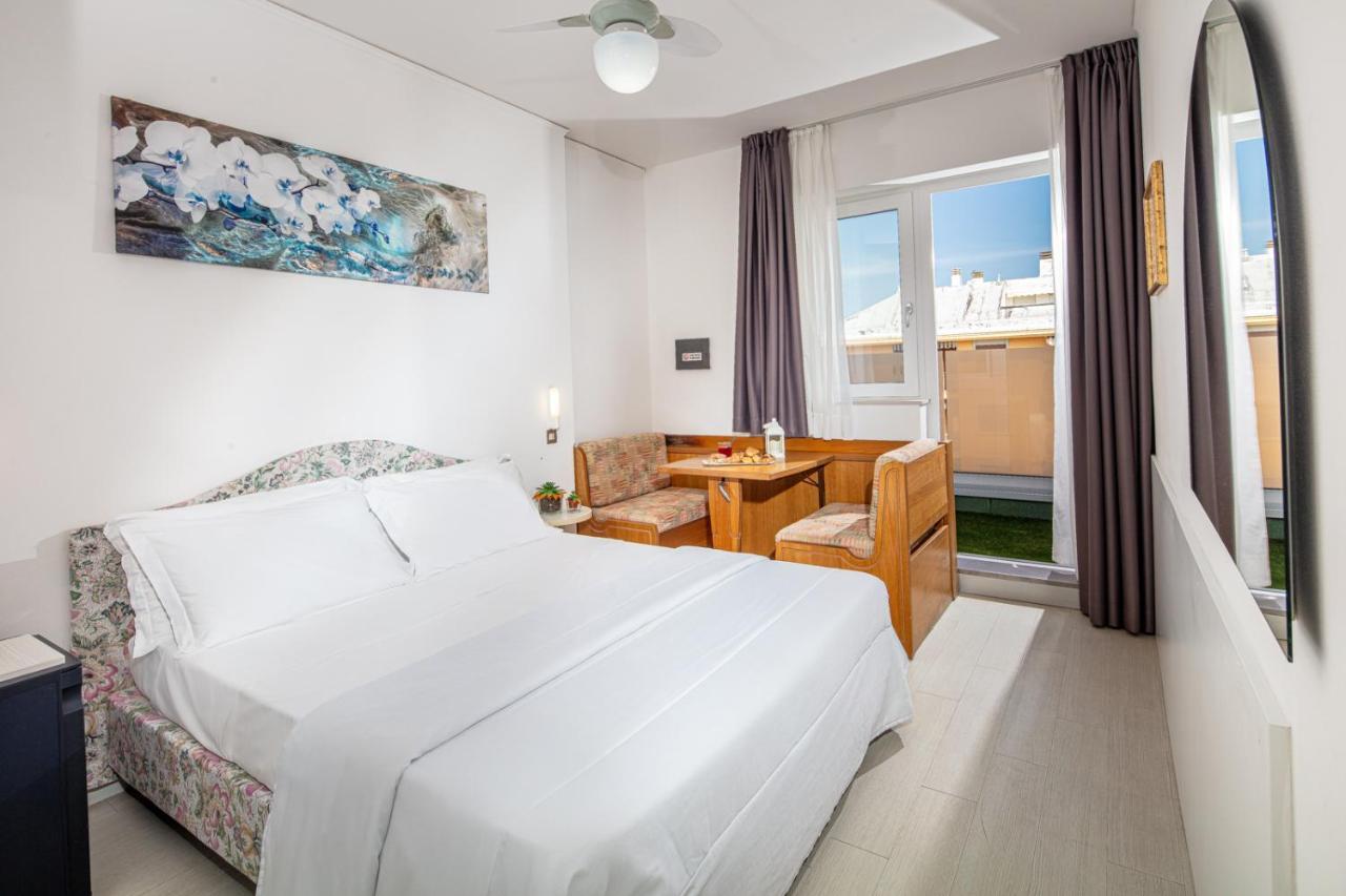 Hotel Alexander Bibione Extérieur photo