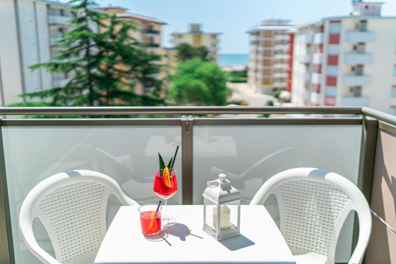 Hotel Alexander Bibione Extérieur photo