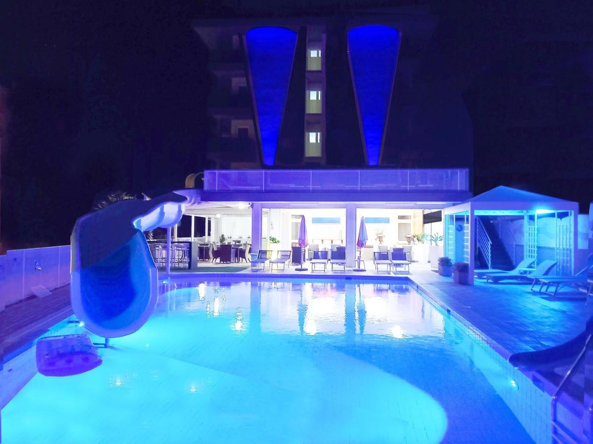 Hotel Alexander Bibione Extérieur photo